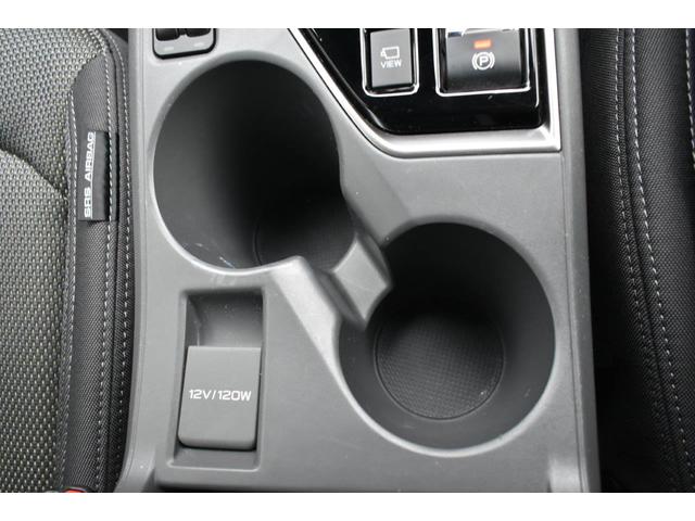 クロストレック リミテッド ワンオーナー車 A型モデル フロントカメラ・両サイドカメラ・デジタルマルチビューモニター・オート機能付エアコン・パドルシフト機能・フロントシート&ステアリングヒーター・18インチアルミホイール(26枚目)