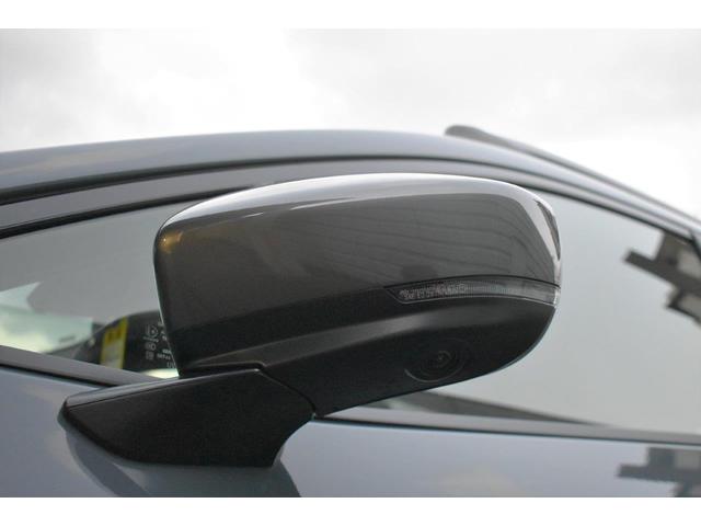 クロストレック プレミアムS:HEV EX 元デモカー フロントカメラ・両サイドカメラ・デジタルマルチビューモニター・オート機能付エアコン・パドルシフト機能・フロントシート&ステアリングヒーター・ルーフレール・18インチアルミホイール(4枚目)