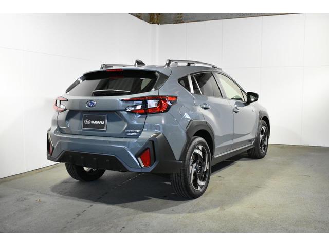 クロストレック プレミアムS:HEV EX 元デモカー フロントカメラ・両サイドカメラ・デジタルマルチビューモニター・オート機能付エアコン・パドルシフト機能・フロントシート&ステアリングヒーター・ルーフレール・18インチアルミホイール(12枚目)