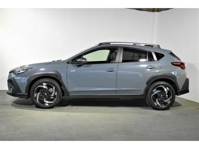 クロストレック プレミアムS:HEV EX 元デモカー フロントカメラ・両サイドカメラ・デジタルマルチビューモニター・オート機能付エアコン・パドルシフト機能・フロントシート&ステアリングヒーター・ルーフレール・18インチアルミホイール(13枚目)