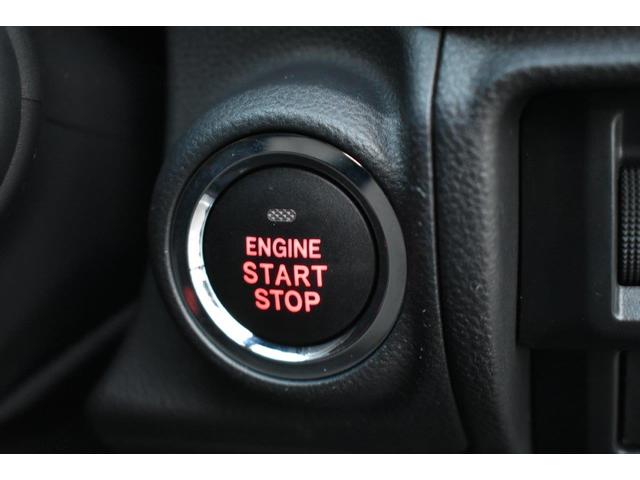 クロストレック プレミアムS:HEV EX 元デモカー フロントカメラ・両サイドカメラ・デジタルマルチビューモニター・オート機能付エアコン・パドルシフト機能・フロントシート&ステアリングヒーター・ルーフレール・18インチアルミホイール(24枚目)