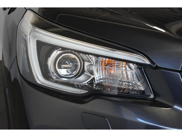 フォレスター Ｐｒｅｍｉｕｍ　ＥｙｅＳｉｇｈｔ搭載車　ワンオーナー車　左サイドカメラ・左右独立温度調整機能付きフルオートエアコン装備・パドルシフト機能・Ｘ－ＭＯＤＥ・ステアリング＆シートヒーター・１８インチアルミホイール（15枚目）