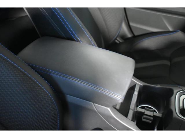 レヴォーグ ＧＴ－Ｈ　ＥｙｅＳｉｇｈｔ搭載車　ワンオーナー車　フロントカメラ・左サイドカメラ・オートエアコン・パドルシフト機能・電動リヤゲート・１８インチアルミホイール（30枚目）