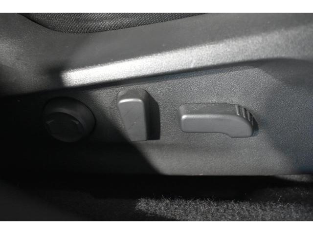 レヴォーグ ＧＴ－Ｈ　ＥｙｅＳｉｇｈｔ搭載車　ワンオーナー車　フロントカメラ・左サイドカメラ・オートエアコン・パドルシフト機能・電動リヤゲート・１８インチアルミホイール（35枚目）