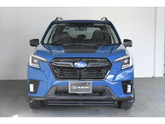 フォレスター ＸＴ－エディション　ワンオーナー車　フロントカメラ・左サイドカメラ・左右独立温度調整機能付きフルオートエアコン装備・パドルシフト機能・１８インチアルミホイール（8枚目）