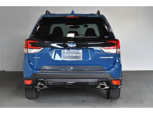 フォレスター ＸＴ－エディション　ワンオーナー車　フロントカメラ・左サイドカメラ・左右独立温度調整機能付きフルオートエアコン装備・パドルシフト機能・１８インチアルミホイール（9枚目）