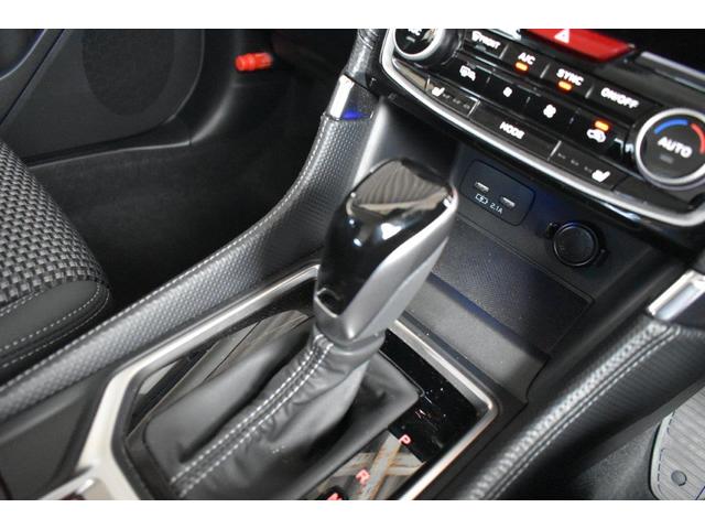 フォレスター ＸＴ－エディション　ワンオーナー車　フロントカメラ・左サイドカメラ・左右独立温度調整機能付きフルオートエアコン装備・パドルシフト機能・１８インチアルミホイール（28枚目）