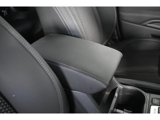 フォレスター ＸＴ－エディション　ワンオーナー車　フロントカメラ・左サイドカメラ・左右独立温度調整機能付きフルオートエアコン装備・パドルシフト機能・１８インチアルミホイール（32枚目）