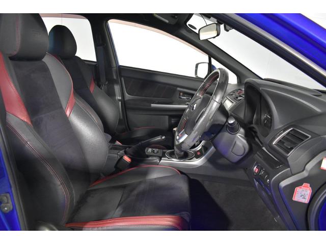 ＷＲＸ ＳＴＩ Ｔｙｐｅ　Ｓ　ＳＴＩエアロ・左右独立温度調整機能付きフルオートエアコン・大型トランクスポイラー（31枚目）