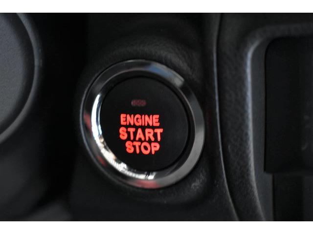 フォレスター ＳＴＩスポーツ　ワンオーナー　Ｅ型モデル　左サイドカメラ・左右独立温度調整機能付きフルオートエアコン装備・レザーシート・シートヒーター・パドルシフト機能・１８インチアルミホイール（22枚目）