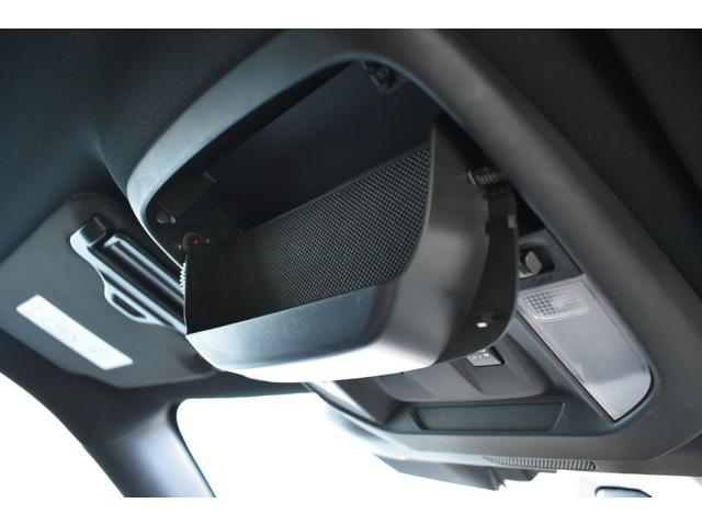 フォレスター ＳＴＩスポーツ　ワンオーナー　Ｅ型モデル　左サイドカメラ・左右独立温度調整機能付きフルオートエアコン装備・レザーシート・シートヒーター・パドルシフト機能・１８インチアルミホイール（24枚目）