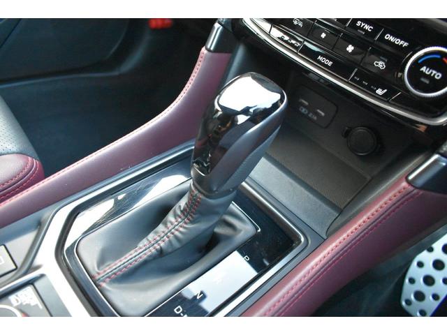 フォレスター ＳＴＩスポーツ　ワンオーナー　Ｅ型モデル　左サイドカメラ・左右独立温度調整機能付きフルオートエアコン装備・レザーシート・シートヒーター・パドルシフト機能・１８インチアルミホイール（25枚目）