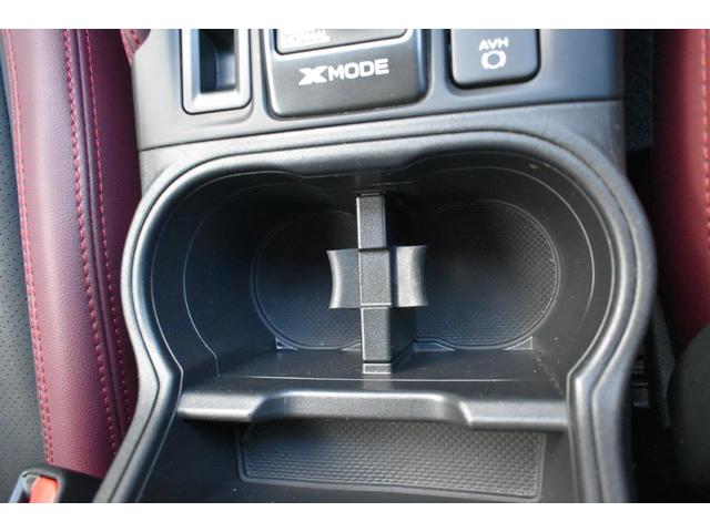 フォレスター ＳＴＩスポーツ　ワンオーナー　Ｅ型モデル　左サイドカメラ・左右独立温度調整機能付きフルオートエアコン装備・レザーシート・シートヒーター・パドルシフト機能・１８インチアルミホイール（28枚目）