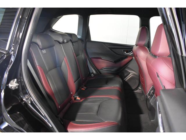 フォレスター ＳＴＩスポーツ　ワンオーナー　Ｅ型モデル　左サイドカメラ・左右独立温度調整機能付きフルオートエアコン装備・レザーシート・シートヒーター・パドルシフト機能・１８インチアルミホイール（35枚目）