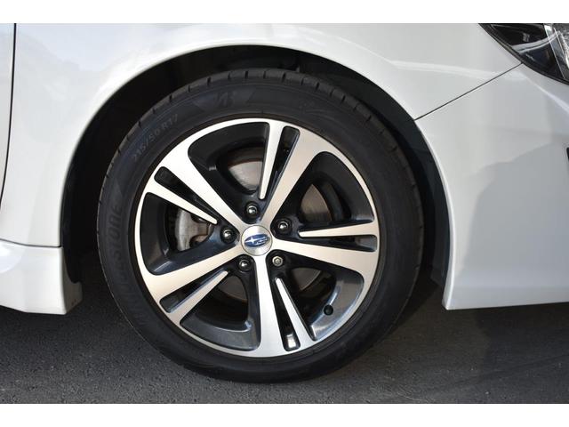 レヴォーグ １．６ＧＴ　ＥｙｅＳｉｇｈｔ　Ｓｍａｒｔ　Ｅｄｉｔｉｏｎ　フロントカメラ・左サイドカメラ・オート機能付エアコン・パドルシフト機能・アルミペダル・フロントシートヒーター・１７インチアルミホイール（12枚目）