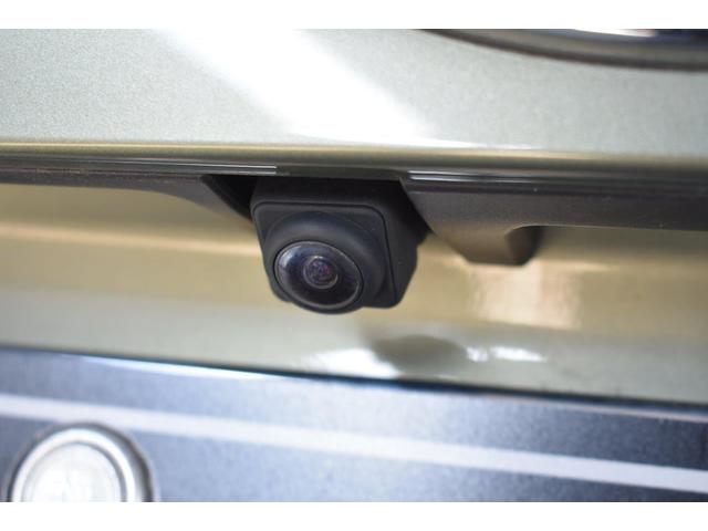 フォレスター Ｐｒｅｍｉｕｍ　ＥｙｅＳｉｇｈｔ搭載車　ワンオーナー　フロントカメラ・左サイドカメラ・左右独立温度調整機能付きフルオートエアコン装備・パドルシフト機能・アルミペダル・スマートリヤビューミラー・電動リヤゲート・サンルーフ・１８インチアルミホイール（7枚目）