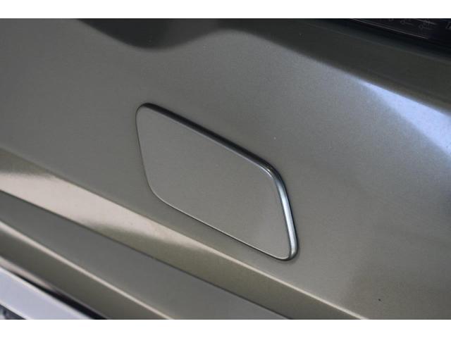 フォレスター Ｐｒｅｍｉｕｍ　ＥｙｅＳｉｇｈｔ搭載車　ワンオーナー　フロントカメラ・左サイドカメラ・左右独立温度調整機能付きフルオートエアコン装備・パドルシフト機能・アルミペダル・スマートリヤビューミラー・電動リヤゲート・サンルーフ・１８インチアルミホイール（19枚目）