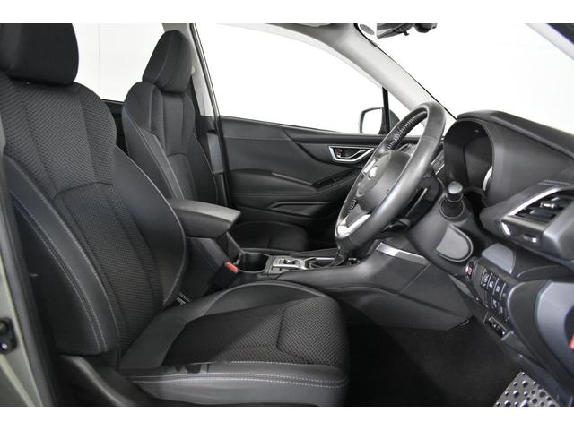 フォレスター Ｐｒｅｍｉｕｍ　ＥｙｅＳｉｇｈｔ搭載車　ワンオーナー　フロントカメラ・左サイドカメラ・左右独立温度調整機能付きフルオートエアコン装備・パドルシフト機能・アルミペダル・スマートリヤビューミラー・電動リヤゲート・サンルーフ・１８インチアルミホイール（37枚目）