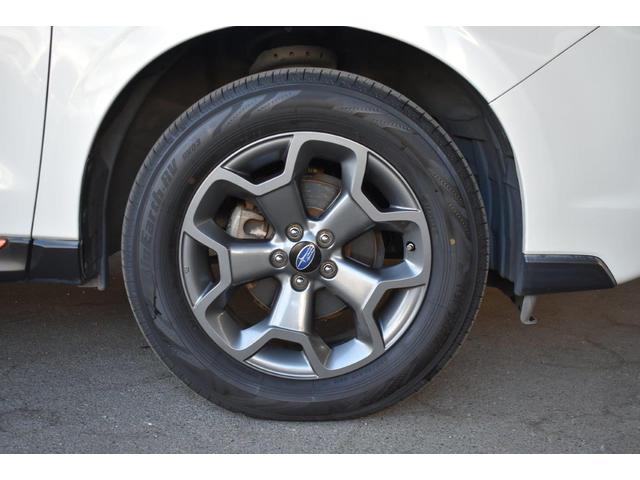 純正１７インチアルミホイール　タイヤサイズは２２５／６０Ｒ１７