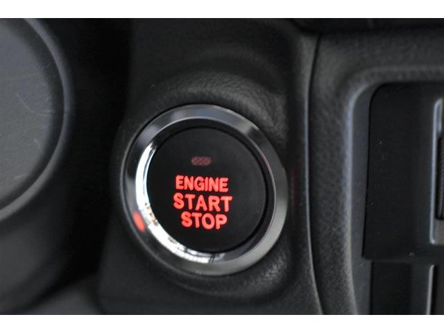 ◆プッシュスタート＆キーレスアクセス装備◆乗り込んでエンジンをかけるのにわざわざカギを探す必要はありません！鍵は持っているだけでＯＫ♪便利な時代です☆彡