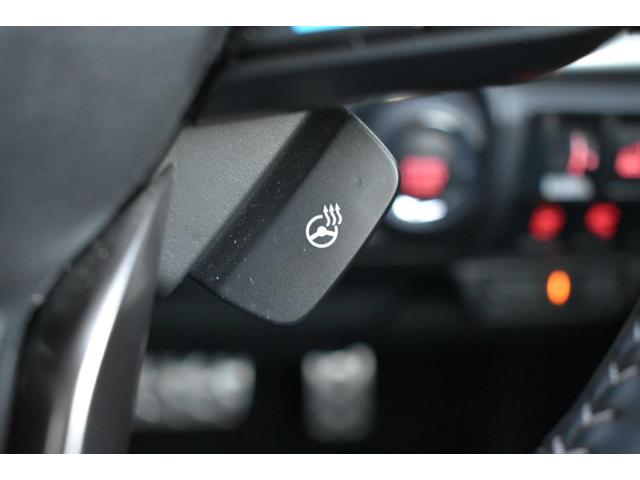 ステアリングヒーター付きで寒い冬もあったです！