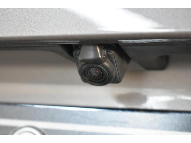 フォレスター アドバンス ワンオーナー E型モデル フロントカメラ・左サイドカメラ・左右独立温度調整機能付きフルオートエアコン装備・パドルシフト機能・レザーシート・フロントパワーシート・スマートリヤビューミラー・電動リヤゲート・18インチアルミホイール(5枚目)