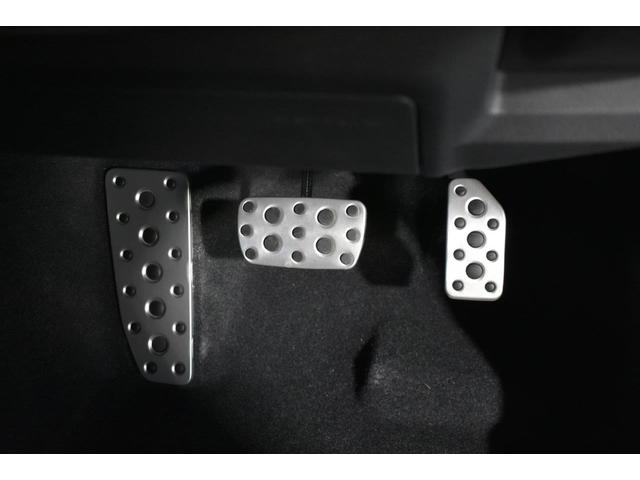 フォレスター アドバンス ワンオーナー E型モデル フロントカメラ・左サイドカメラ・左右独立温度調整機能付きフルオートエアコン装備・パドルシフト機能・レザーシート・フロントパワーシート・スマートリヤビューミラー・電動リヤゲート・18インチアルミホイール(26枚目)