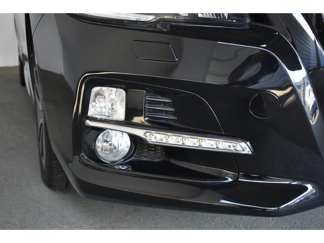 フォグランプ装備で雨や霧の日でも安心です