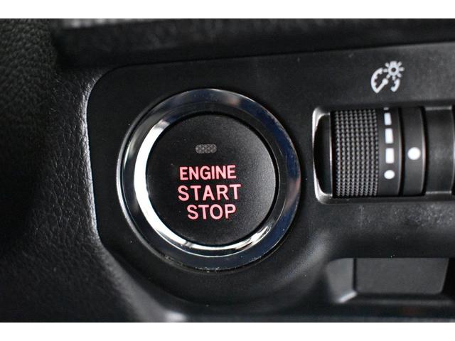 ◆プッシュスタート＆キーレスアクセス装備◆乗り込んでエンジンをかけるのにわざわざカギを探す必要はありません！鍵は持っているだけでＯＫ♪便利な時代です☆彡