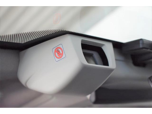 レヴォーグ １．６ＳＴＩ　Ｓｐｏｒｔ　ＥｙｅＳｉｇｈｔ　ワンオーナー　フロントカメラ・左サイドカメラ・レザーシート・フロントシートヒーター・オートエアコン・パドルシフト機能・リヤフォグ・・１８インチアルミホイール（3枚目）