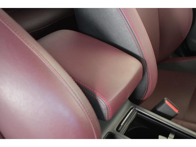 レヴォーグ １．６ＳＴＩ　Ｓｐｏｒｔ　ＥｙｅＳｉｇｈｔ　ワンオーナー　フロントカメラ・左サイドカメラ・レザーシート・フロントシートヒーター・オートエアコン・パドルシフト機能・リヤフォグ・・１８インチアルミホイール（31枚目）