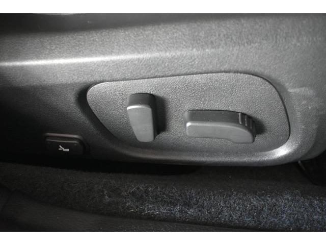 レヴォーグ １．６ＳＴＩ　Ｓｐｏｒｔ　ＥｙｅＳｉｇｈｔ　ワンオーナー　フロントカメラ・左サイドカメラ・レザーシート・フロントシートヒーター・オートエアコン・パドルシフト機能・リヤフォグ・・１８インチアルミホイール（37枚目）