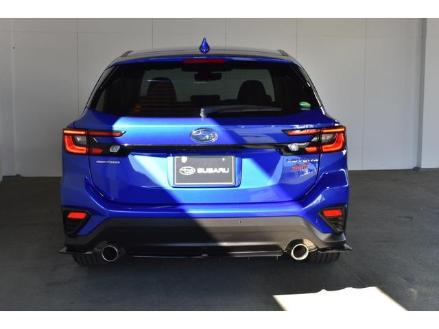 レヴォーグ STI Sport EX EyeSight X搭載車 フロントカメラ・左サイドカメラ・レザーシート・オートエアコン・パドルシフト機能・ドライブモードセレクト・電子制御ダンパー・ドライバーモニタリングシステム・電動リヤゲート・18インチアルミホイール(13枚目)