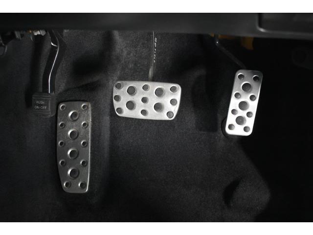 エクシーガ 2.5i spec.B EyeSight ワンオーナー車 左右独立温度調整機能付きフルオートエアコン・パドルシフト・SIドライブ・3列シート・18インチアルミホイール(21枚目)