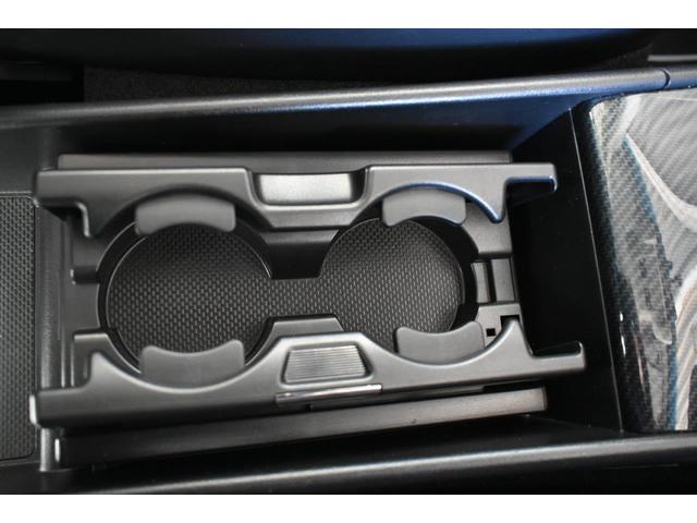 エクシーガ 2.5i spec.B EyeSight ワンオーナー車 左右独立温度調整機能付きフルオートエアコン・パドルシフト・SIドライブ・3列シート・18インチアルミホイール(27枚目)