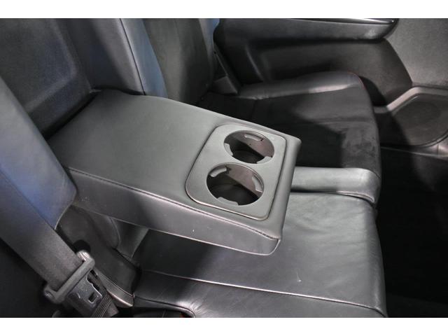 エクシーガ 2.5i spec.B EyeSight ワンオーナー車 左右独立温度調整機能付きフルオートエアコン・パドルシフト・SIドライブ・3列シート・18インチアルミホイール(35枚目)