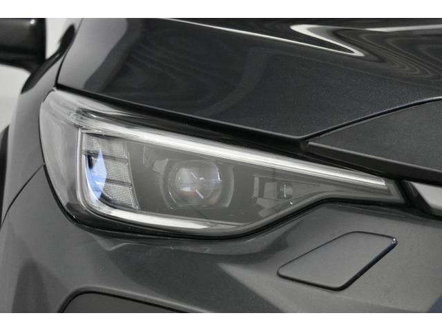 クロストレック リミテッド フロントカメラ・両サイドカメラ・デジタルマルチビューモニター・オート機能付エアコン・パドルシフト機能・フロントシート&ステアリングヒーター・18インチアルミホイール(16枚目)