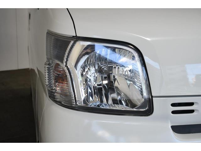 ハロゲンライトになります。