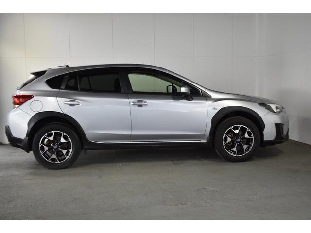 ＸＶ １．６ｉ－Ｌ　ＥｙｅＳｉｇｈｔ　ワンオーナー車　左サイドカメラ・オートライト機能・オート機能付エアコン・パドルシフト・Ｘ－ＭＯＤＥ・歩行者エアバック・１７インチアルミホイール（11枚目）