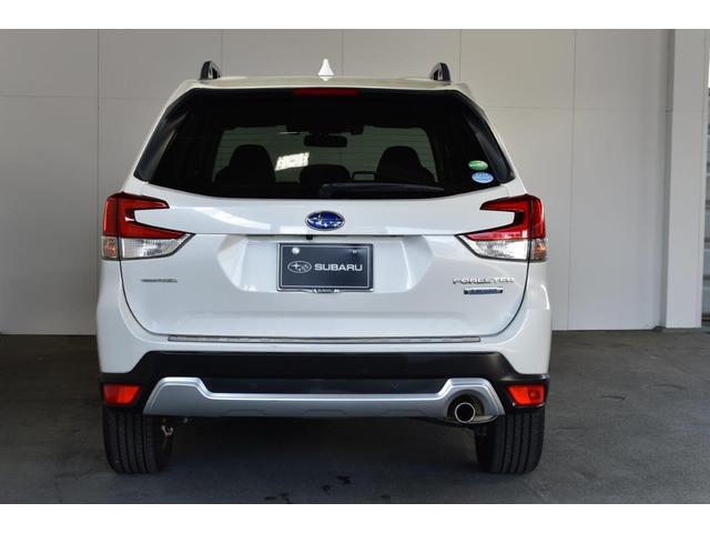 フォレスター Ａｄｖａｎｃｅ　ＥｙｅＳｉｇｈｔ搭載車　ワンオーナー車　左サイドカメラ・左右独立温度調整機能付きフルオートエアコン装備・パドルシフト機能・Ｘ－ＭＯＤＥ・電動リヤゲート・１８インチアルミホイール（9枚目）