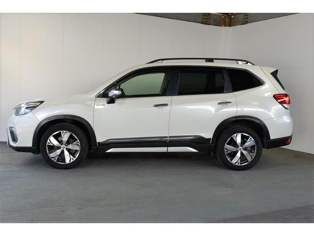 フォレスター Ａｄｖａｎｃｅ　ＥｙｅＳｉｇｈｔ搭載車　ワンオーナー車　左サイドカメラ・左右独立温度調整機能付きフルオートエアコン装備・パドルシフト機能・Ｘ－ＭＯＤＥ・電動リヤゲート・１８インチアルミホイール（11枚目）