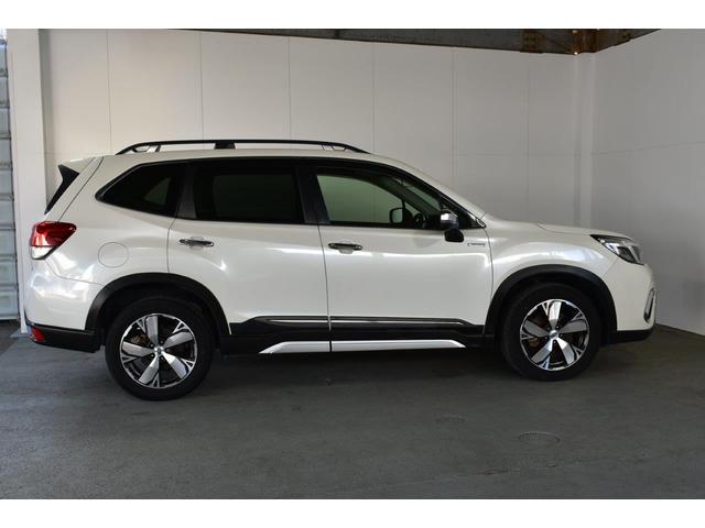 フォレスター Ａｄｖａｎｃｅ　ＥｙｅＳｉｇｈｔ搭載車　ワンオーナー車　左サイドカメラ・左右独立温度調整機能付きフルオートエアコン装備・パドルシフト機能・Ｘ－ＭＯＤＥ・電動リヤゲート・１８インチアルミホイール（12枚目）