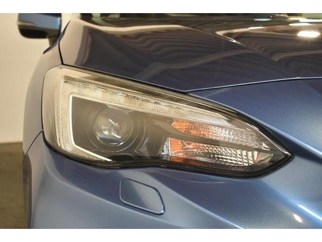 ＬＥＤヘッドライトで夜間の運転も安心です