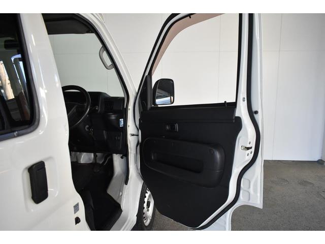 サンバーバン トランスポーター　元社有車　フロントパワーウインドウ・キーレスエントリー（32枚目）