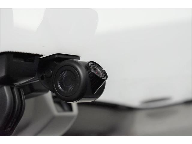 アイサイト対応ドライブレコーダー。車内の会話なども音声も録音可能です