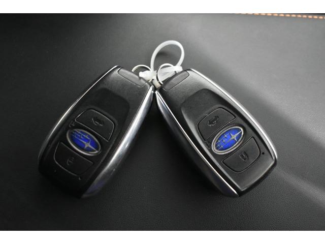 スマートキー付きなので、ドアロックや開閉も指１本でタッチするだけ！（鍵の空き閉めやキーレスボタンは使いません。鍵を指さずに、エンジンをかけるだけでＯＫ！）