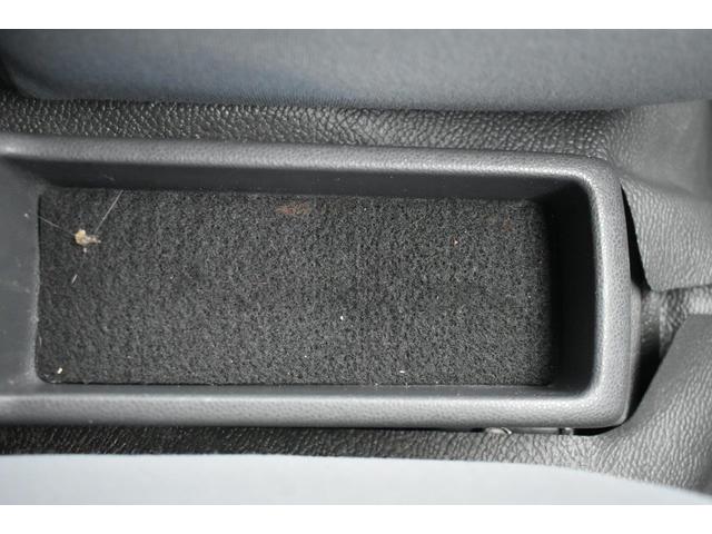 サンバーバン トランスポーター　フロントパワーウインドウ・パワステアリング・キーレス（18枚目）