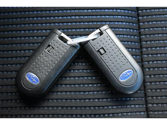 �X�}�[�g�L�[���g�т��Ă���΁A�h�A�n���h�������邾���Łi�܂��͓���̃X�C�b�`�����������Łj�A���̉����E�{�����\�ł��B�������o���K�v������܂���B