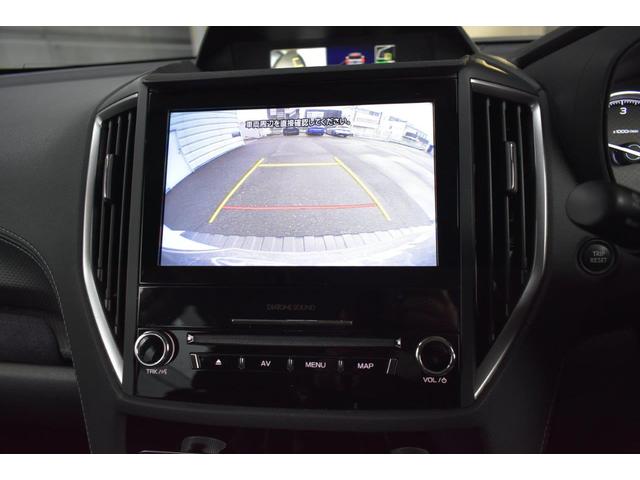 �ԗ�����̉f�����ԓ��̃f�B�X�v���C�ɕ\�����A���Ԏ����ގ��̏�Q������s�҂̊m�F��⏕���܂��B���L�p�����Y���̗p���A�L���͈͂��f���o�����Ƃ��ł��܂��B