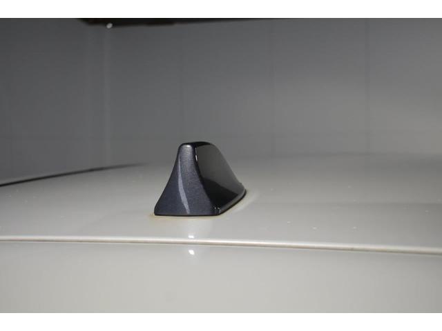 �V���[�N�t�B���A���e�i�͏]���̖_��A���e�i������C��R�����Ȃ��A���s���̕��؂艹��}������ʂ�����܂��B